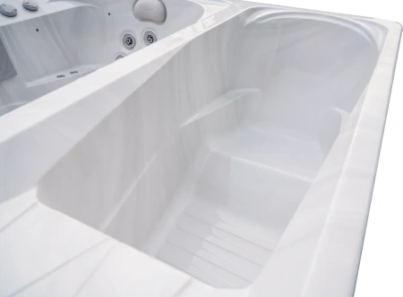 Гидромассажный бассейн с ледяной и горячей чашами Lovia IcyFlame